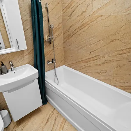 Minimalist & Grey Flat דירה