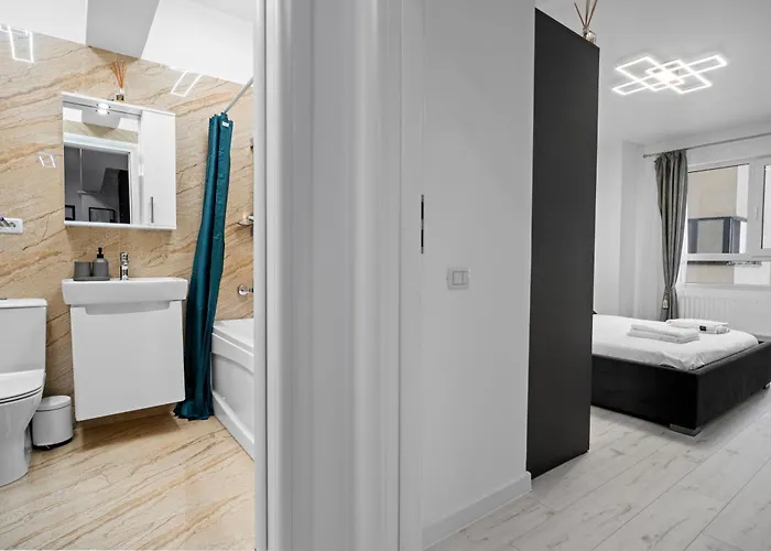 Minimalist & Grey Flat Bukarest