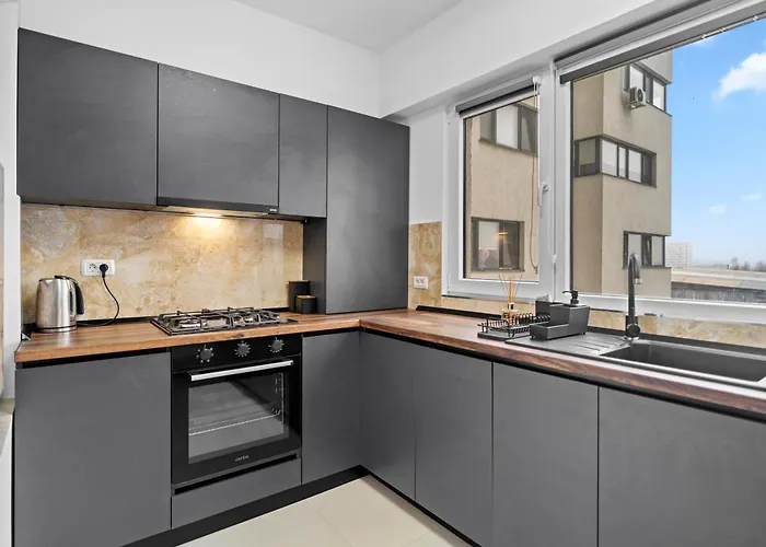 Minimalist & Grey Flat דירה
